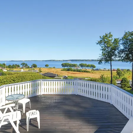 Two-Bedroom Holiday Home In Aabenraa *