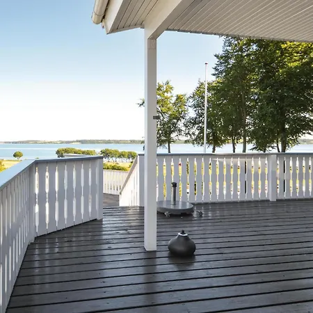 Two-Bedroom Holiday Home In Aabenraa أبينرا